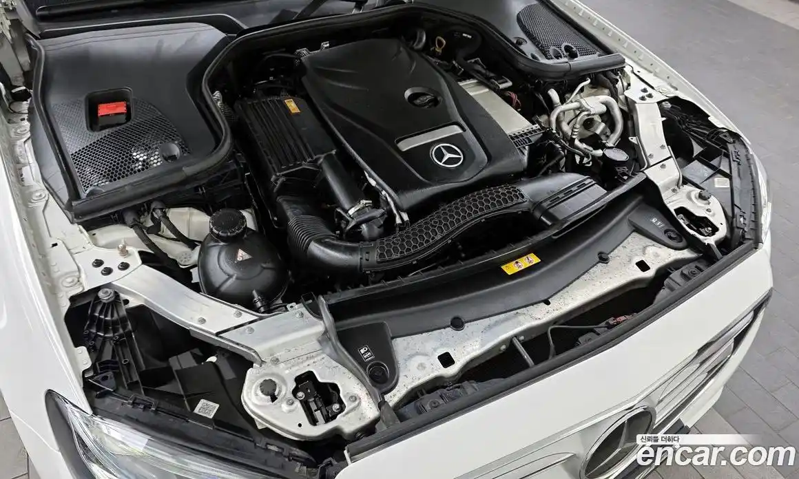 Mercedes-Benz E-Class 2017 2.0 Автомат в Москве № 180154, фото 13