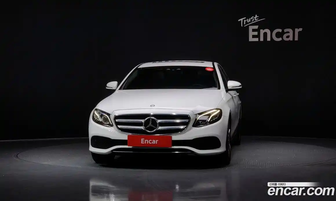 Mercedes-Benz E-Class 2017 2.0 Автомат в Москве № 180154, фото 18