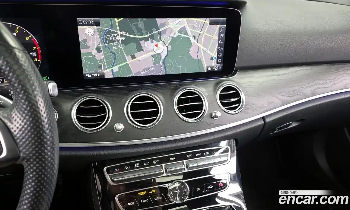 Mercedes-Benz E-Class 2017 2.0 Автомат в Москве № 180154, фото 19