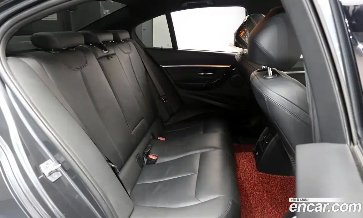 BMW 3-Series 2018 2.0 Автомат в Москве № 191621, фото 15