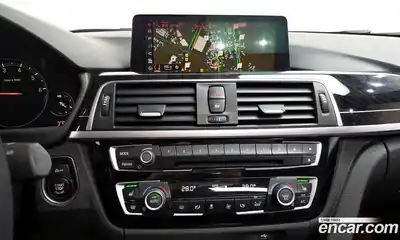 BMW 3-Series 2018 2.0 Автомат в Москве № 191621, миниатюра 6