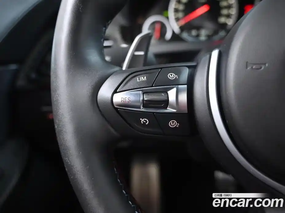 BMW M6 2016 4.4 Автомат в Москве № 192009, фото 16