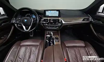 BMW 5-Series 2018 2.0 Автомат в Москве № 192955, миниатюра 2
