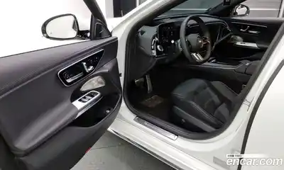 Mercedes-Benz E-Class 2024 2.0 Автомат в Москве № 193931, миниатюра 9