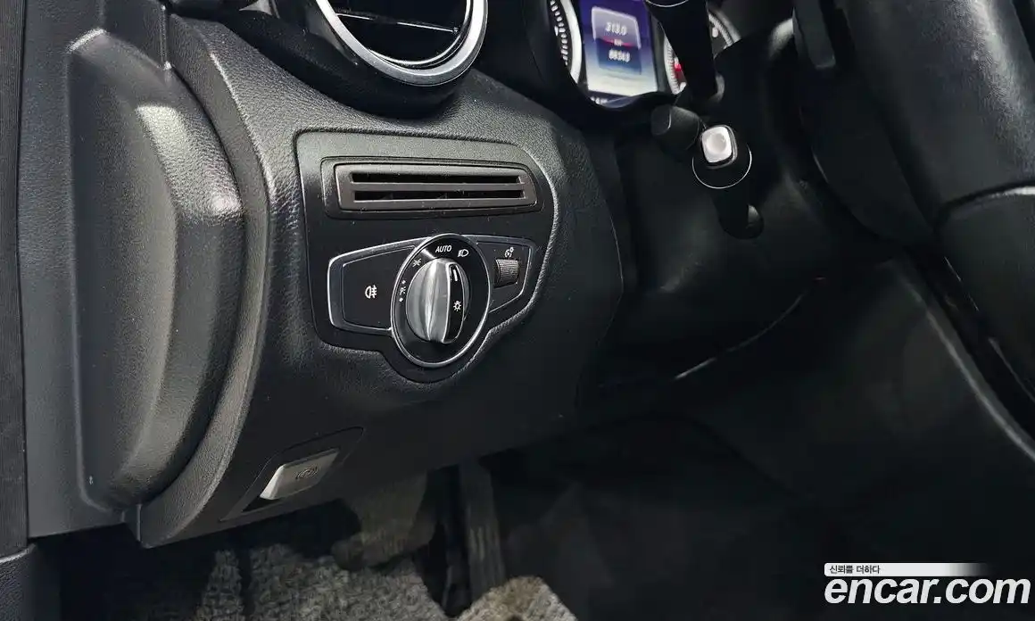 Mercedes-Benz C-Class 2017 2.0 Автомат в Москве № 195347, фото 12