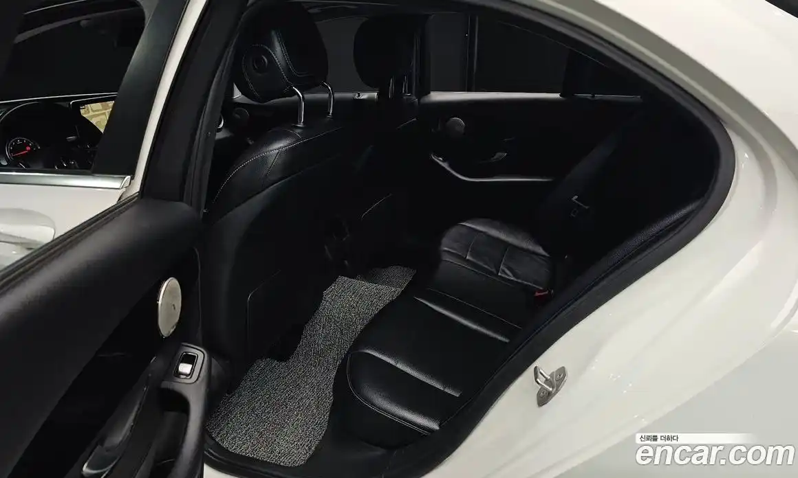 Mercedes-Benz C-Class 2017 2.0 Автомат в Москве № 195347, фото 16