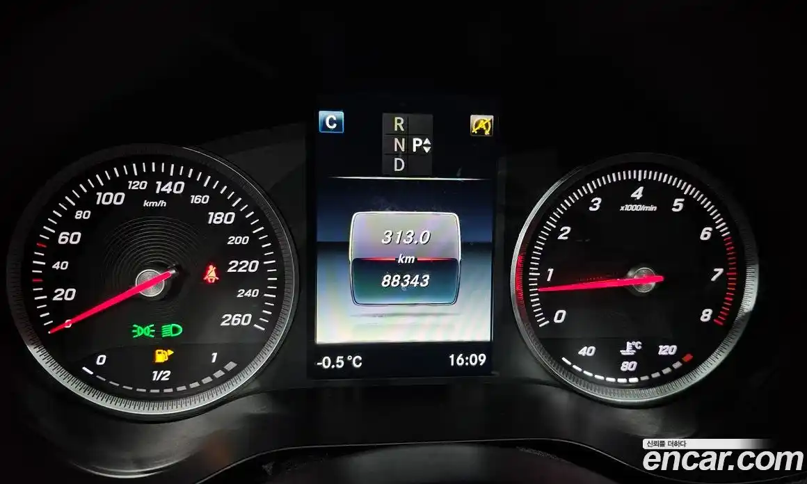 Mercedes-Benz C-Class 2017 2.0 Автомат в Москве № 195347, фото 17