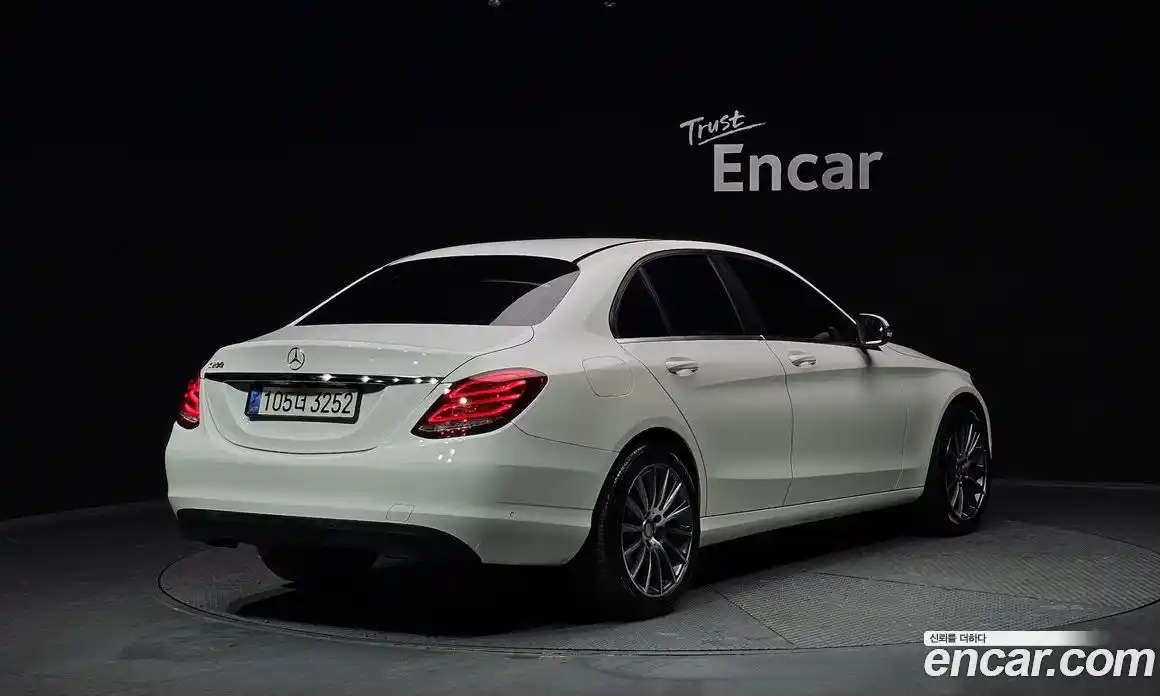 Mercedes-Benz C-Class 2017 2.0 Автомат в Москве № 195347, фото 4