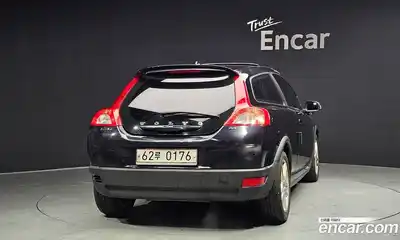 Volvo C30 2010 2.4 Автомат в Москве № 195602, миниатюра 4