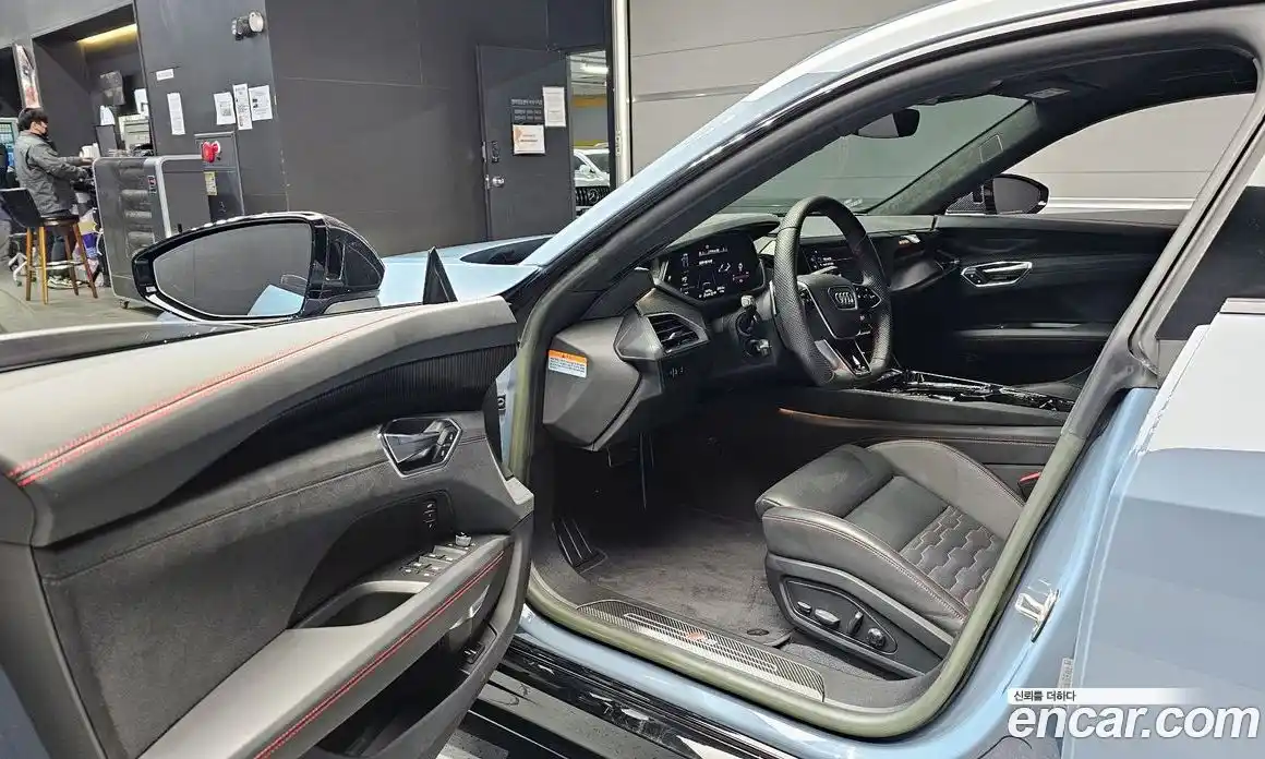 Audi RS e-tron GT 2022 0.1 Автомат в Москве № 195978, фото 15