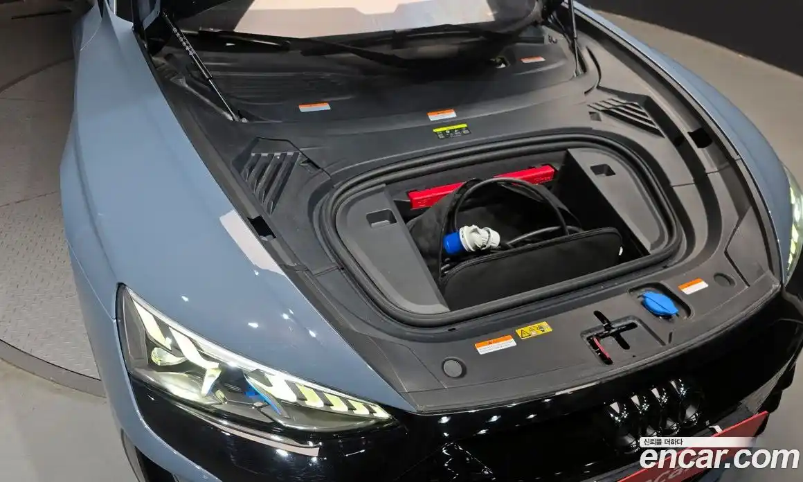 Audi RS e-tron GT 2022 0.1 Автомат в Москве № 195978, фото 18