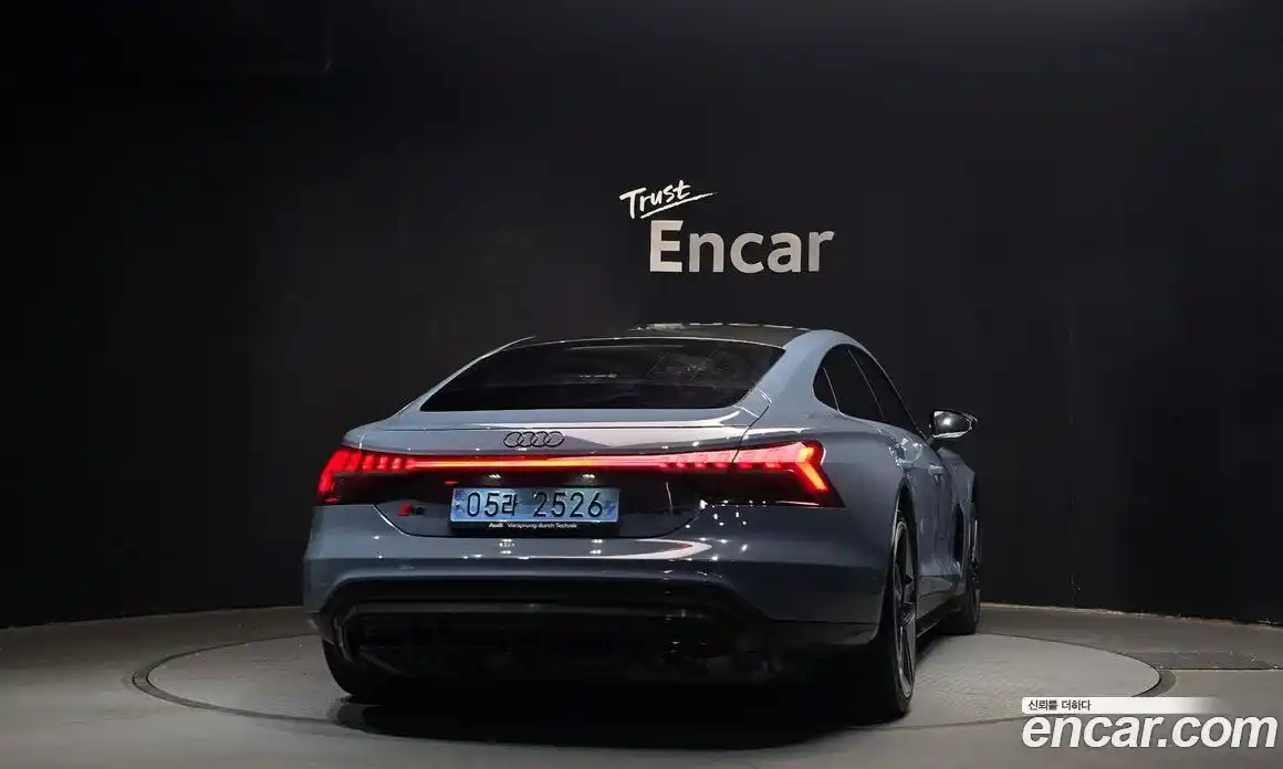 Audi RS e-tron GT 2022 0.1 Автомат в Москве № 195978, фото 8