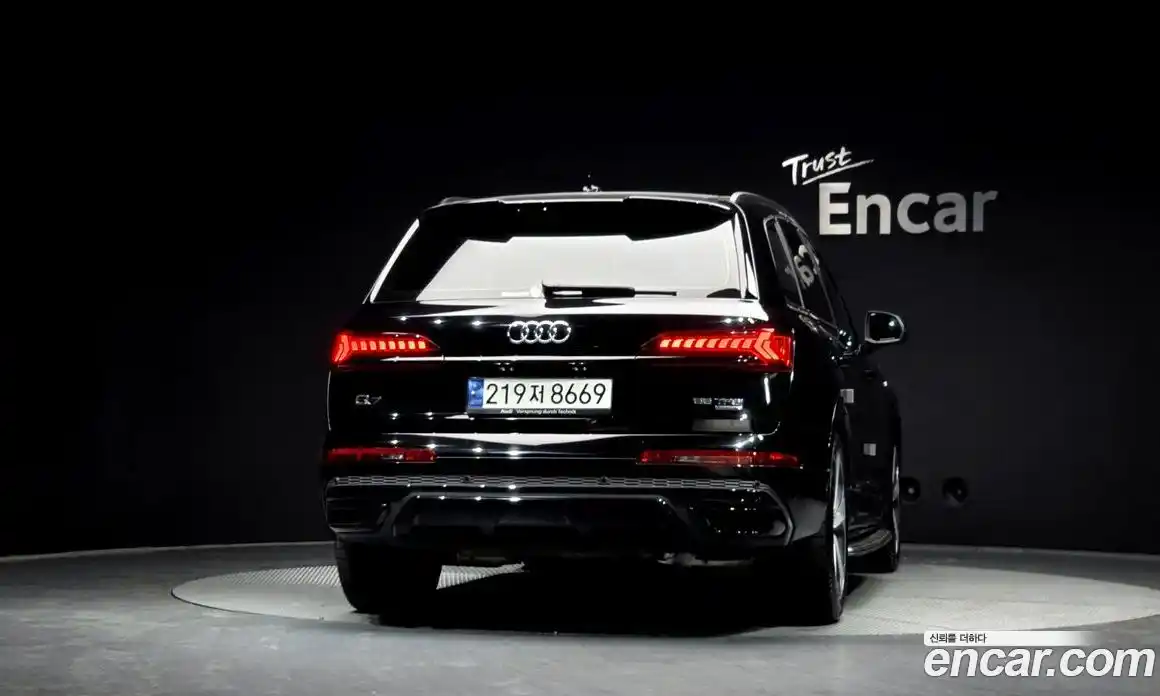 Audi Q7 2022 3.0 Автомат в Москве № 196219, фото 17