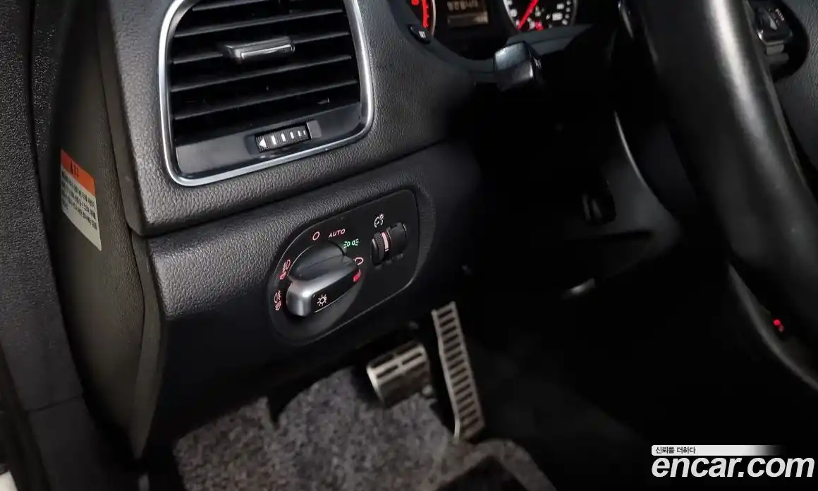 Audi Q3 2014 2.0 Автомат в Москве № 196544, фото 14