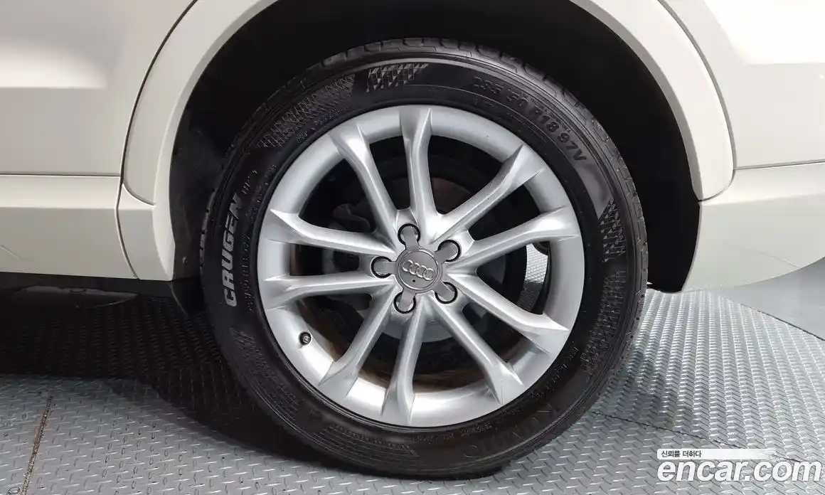 Audi Q3 2014 2.0 Автомат в Москве № 196544, фото 5