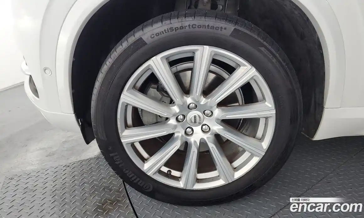 Volvo XC90 2017 2.0 Автомат в Москве № 196991, фото 11