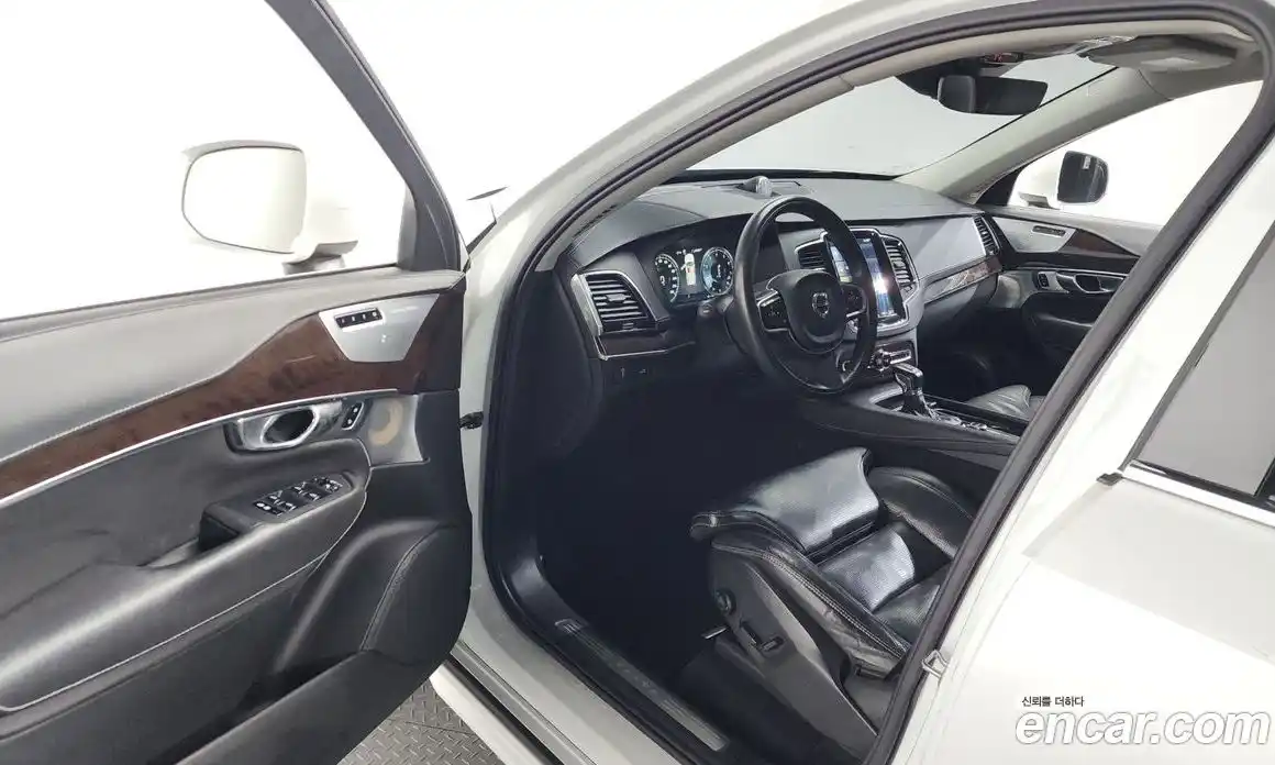 Volvo XC90 2017 2.0 Автомат в Москве № 196991, фото 5