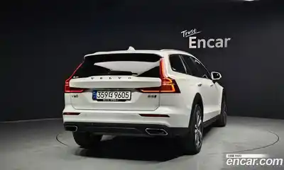 Volvo V60 2021 2.0 Автомат в Москве № 197019, миниатюра 11