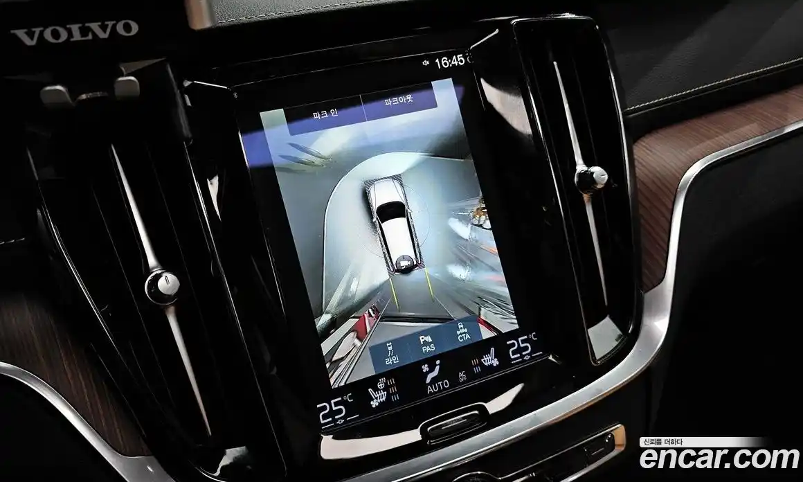 Volvo V60 2021 2.0 Автомат в Москве № 197019, фото 18