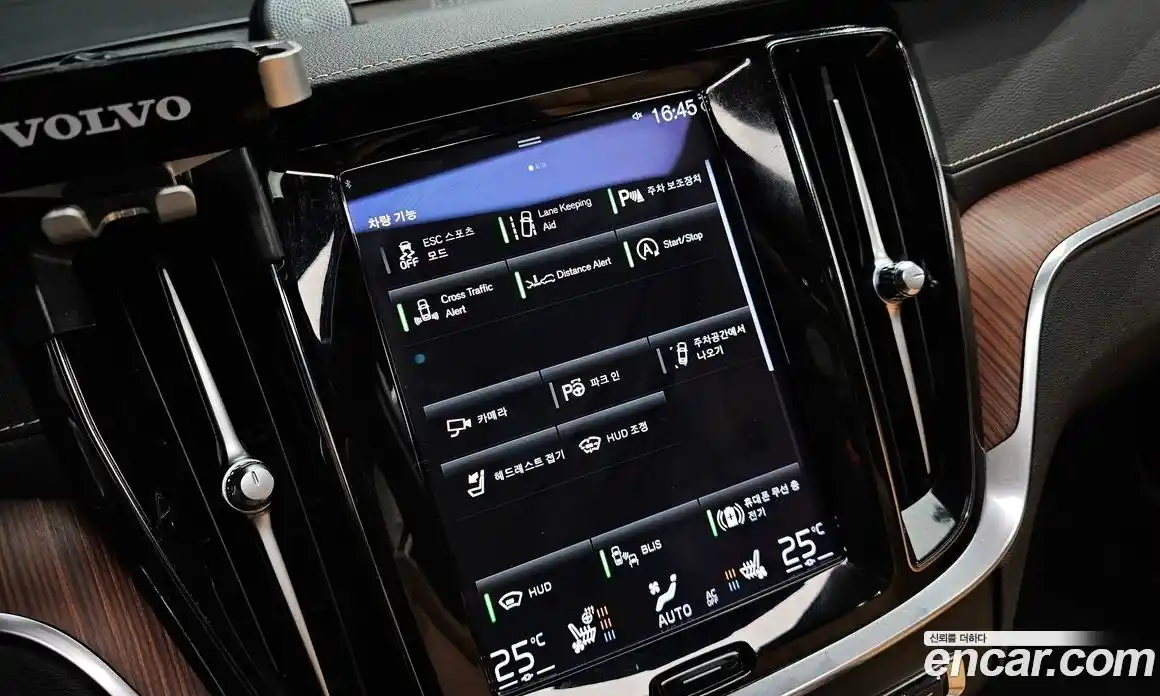 Volvo V60 2021 2.0 Автомат в Москве № 197019, фото 19