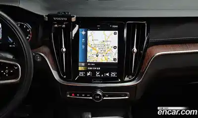 Volvo V60 2021 2.0 Автомат в Москве № 197019, миниатюра 4