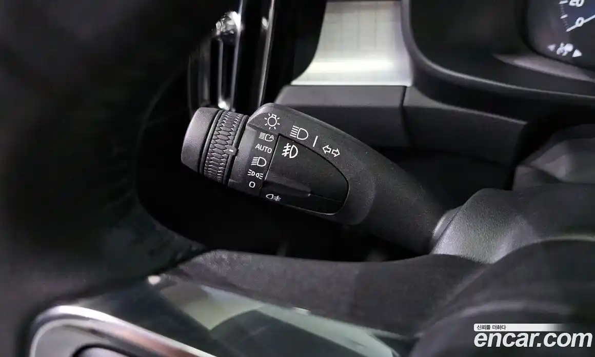 Volvo XC40 2021 2.0 Автомат в Москве № 197040, фото 15