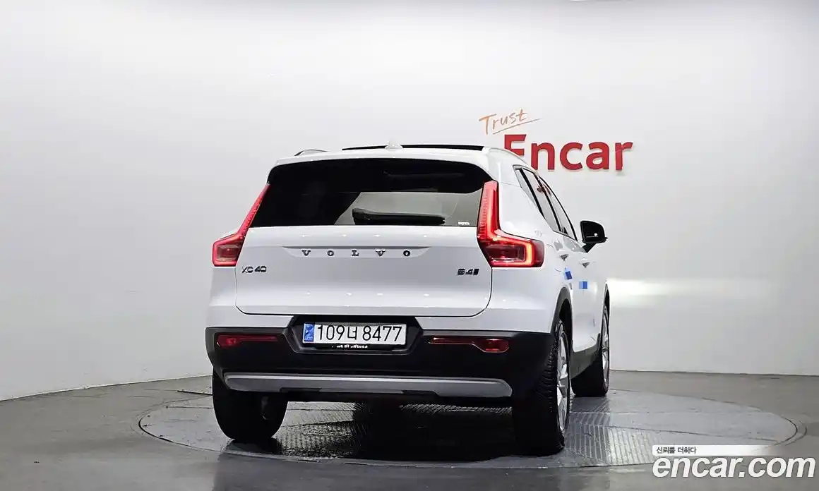 Volvo XC40 2021 2.0 Автомат в Москве № 197040, фото 4