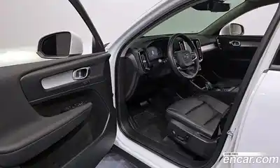 Volvo XC40 2021 2.0 Автомат в Москве № 197040, миниатюра 10