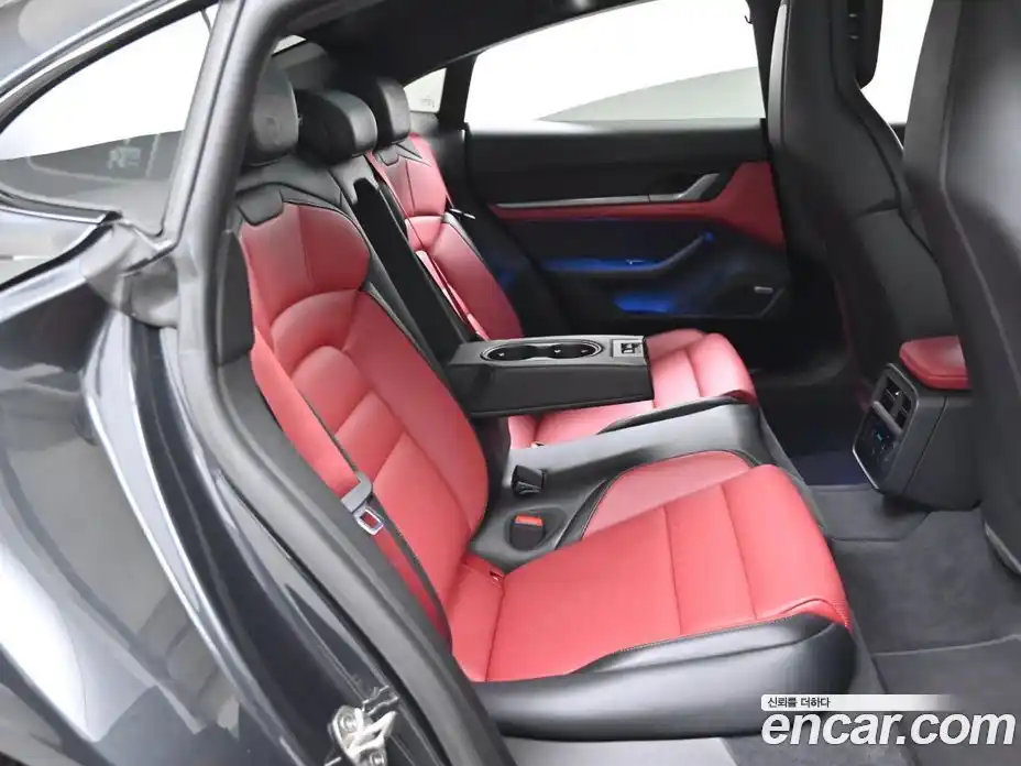 Porsche Taycan 2025 0.1 Автомат в Москве № 197731, фото 12