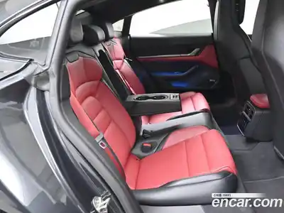 Porsche Taycan 2025 0.1 Автомат в Москве № 197731, миниатюра 12