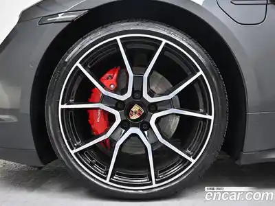 Porsche Taycan 2025 0.1 Автомат в Москве № 197731, миниатюра 5