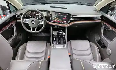 Volkswagen Touareg 2020 3.0 Автомат в Москве № 199122, миниатюра 9