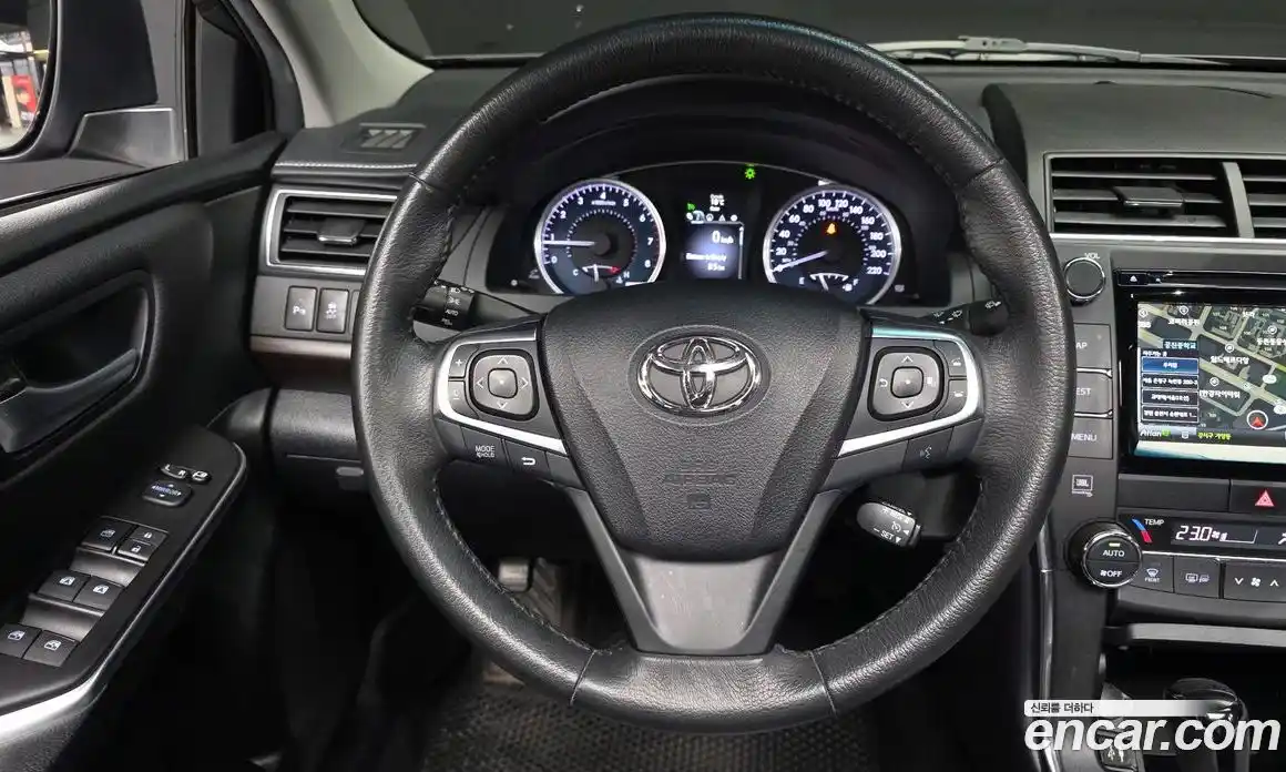 Toyota Camry 2017 2.5 Автомат в Москве № 199673, фото 13