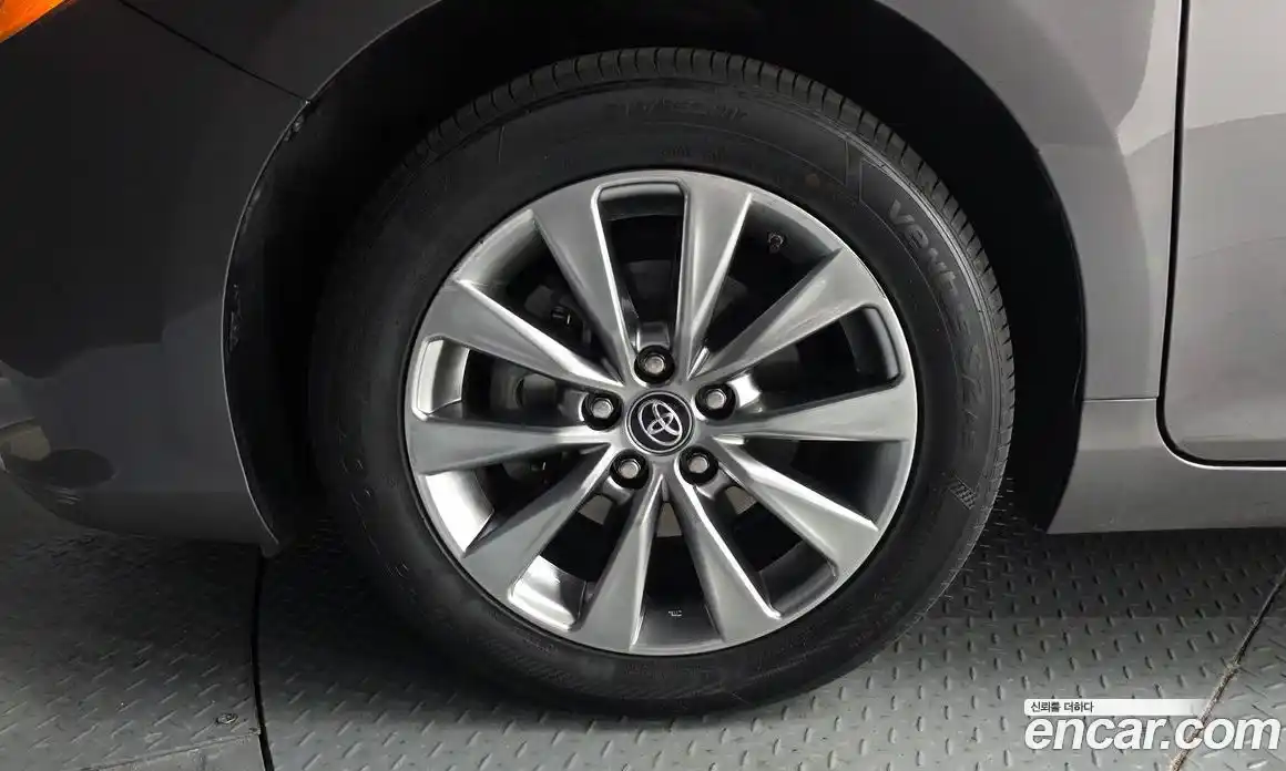 Toyota Camry 2017 2.5 Автомат в Москве № 199673, фото 5