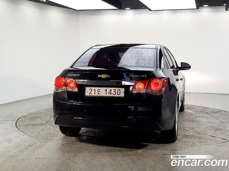 Chevrolet Cruze 2013 1.8 Автомат в Москве № 203680, фото 3