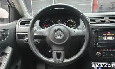 Volkswagen Jetta 2012 2.0 Автомат в Москве № 210289, миниатюра 2