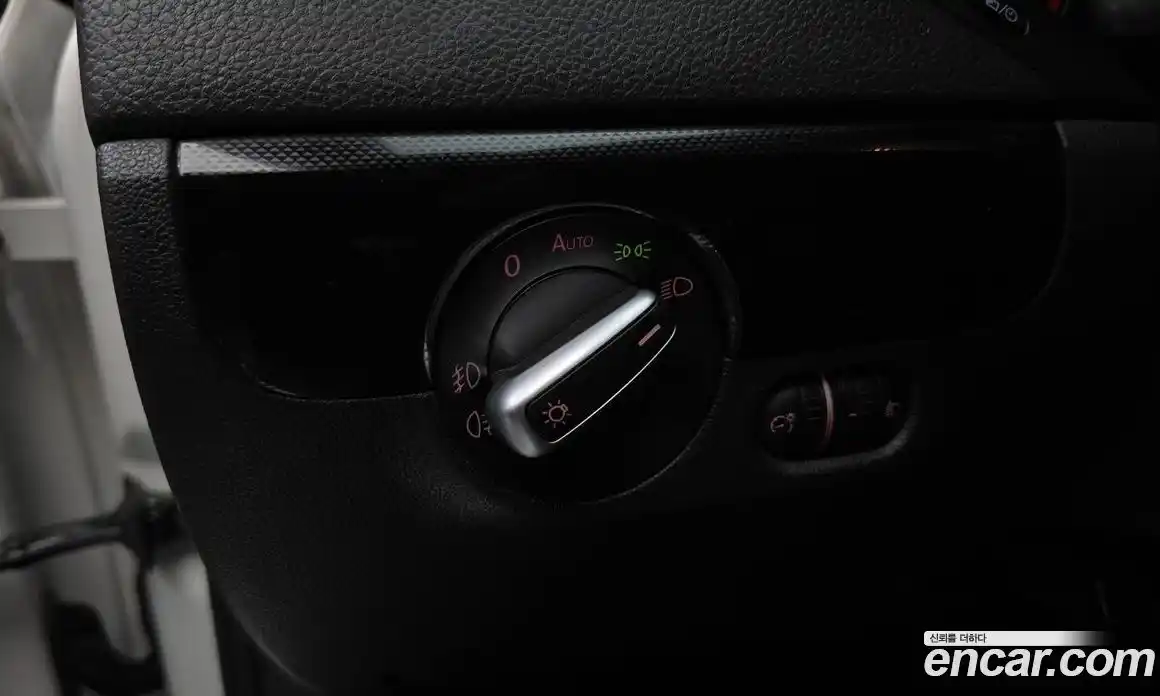 Volkswagen Jetta 2012 2.0 Автомат в Москве № 210289, фото 8