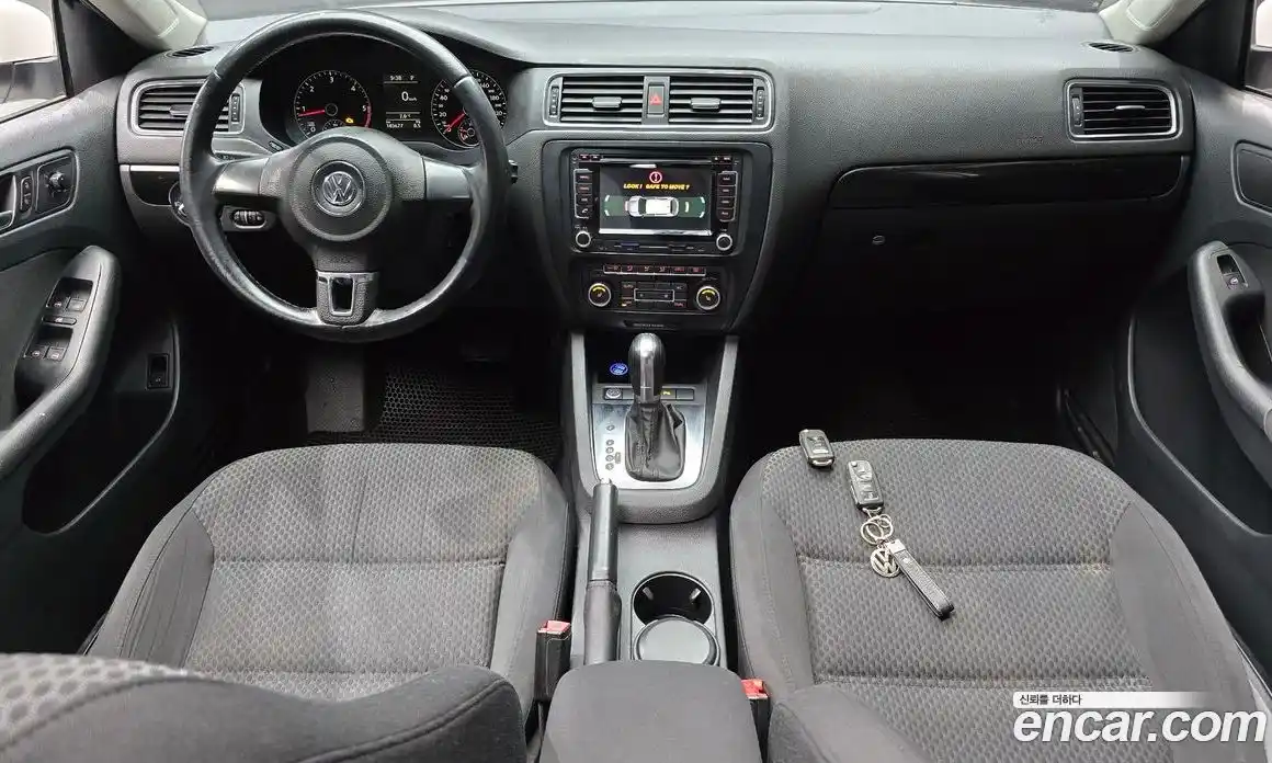 Volkswagen Jetta 2012 2.0 Автомат в Москве № 210289, фото 10