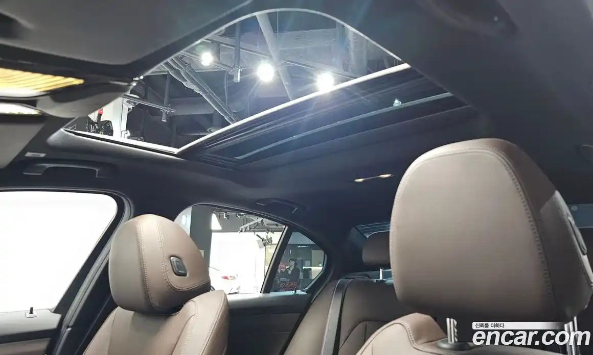 BMW 3-Series 2025 3.0 Автомат в Москве № 210381, фото 16