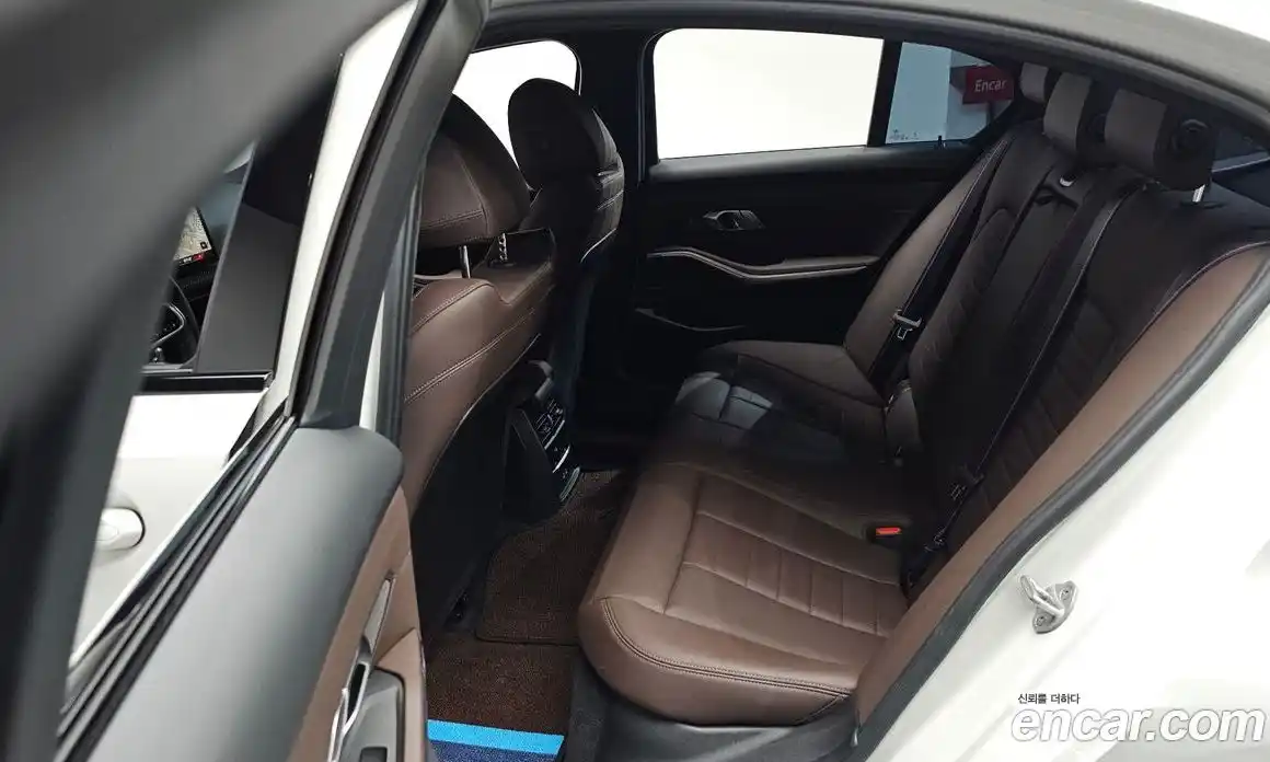 BMW 3-Series 2025 3.0 Автомат в Москве № 210381, фото 20