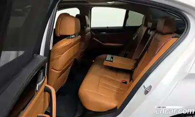 BMW 5-Series 2022 2.0 Автомат в Москве № 211614, миниатюра 2