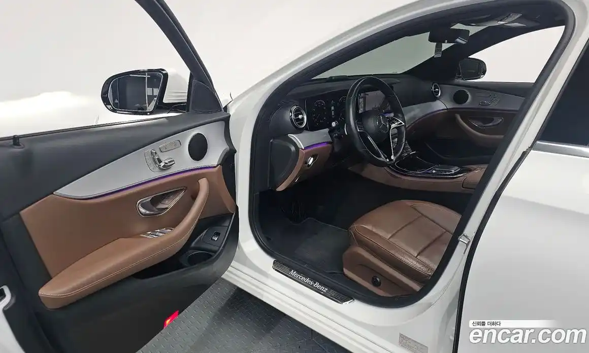 Mercedes-Benz E-Class 2021 2.0 Автомат в Москве № 211911, фото 18