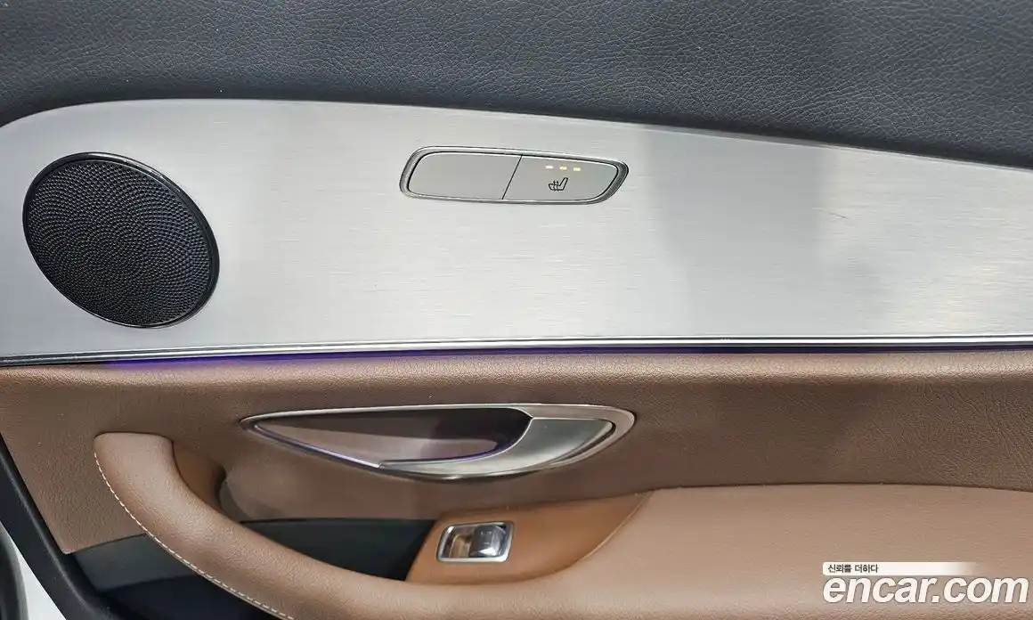 Mercedes-Benz E-Class 2021 2.0 Автомат в Москве № 211911, фото 3