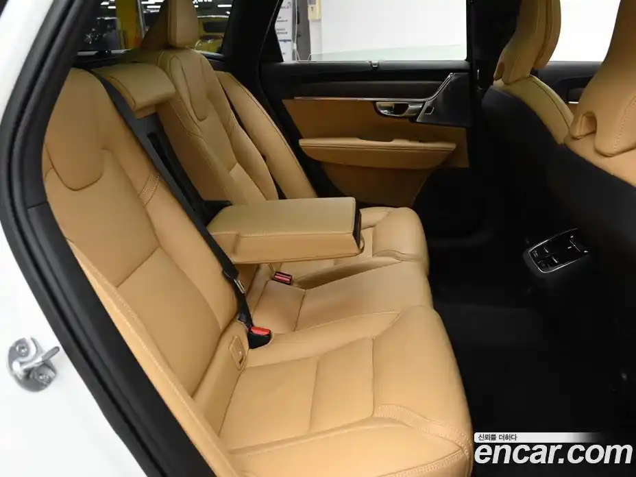 Volvo V90 2024 2.0 Автомат в Москве № 212790, фото 12