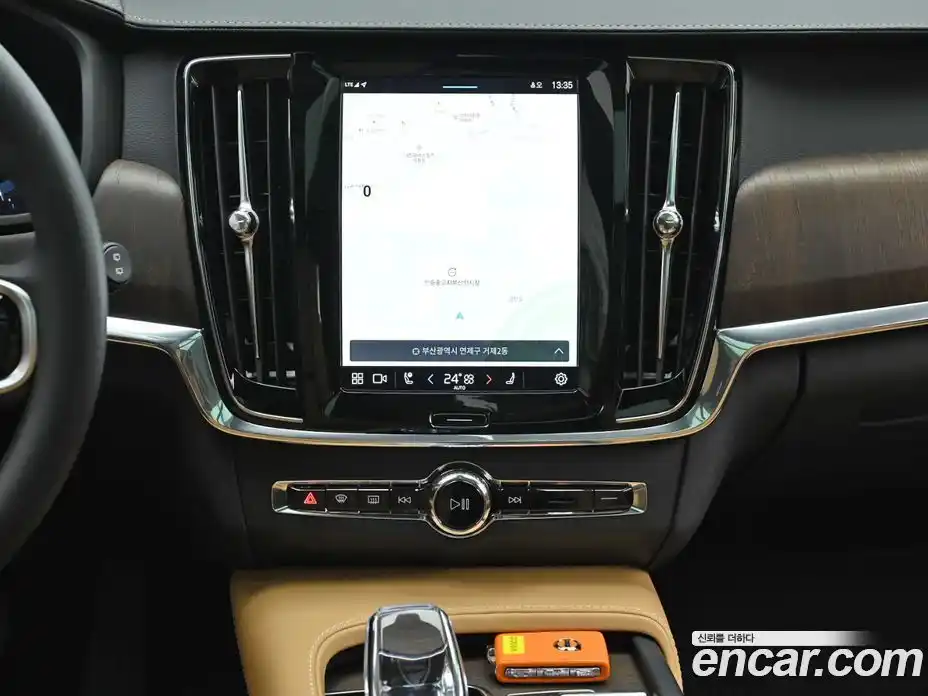 Volvo V90 2024 2.0 Автомат в Москве № 212790, фото 14