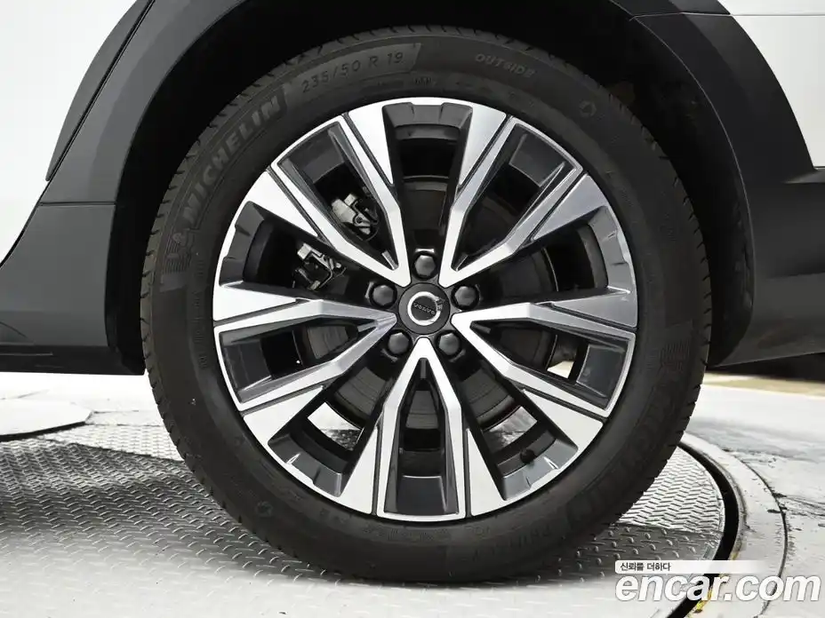 Volvo V90 2024 2.0 Автомат в Москве № 212790, фото 5