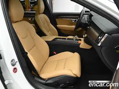 Volvo V90 2024 2.0 Автомат в Москве № 212790, миниатюра 10