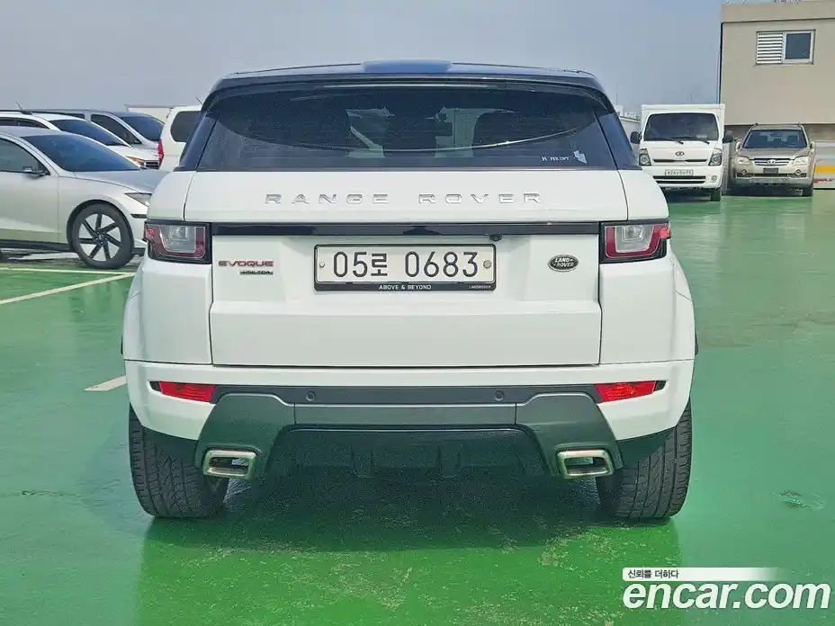 Land Rover Range-Rover Evoque 2016 2.0 Автомат в Москве № 213507, фото 4