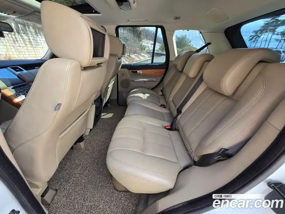 Land Rover Range-Rover Sport 2012 3.0 Автомат в Москве № 213777, фото 16