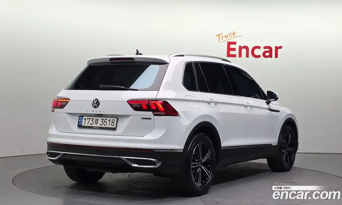 Volkswagen Tiguan 2022 2.0 Автомат в Москве № 215043, фото 14